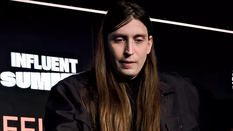 Revolta no Roblox: Influenciador Felca vira alvo de ameaças após novas regras de segurança