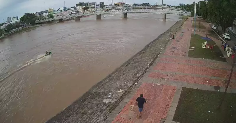 Rio Acre baixa após 5 dias de transbordo e atinge 13,50m em Rio Branco