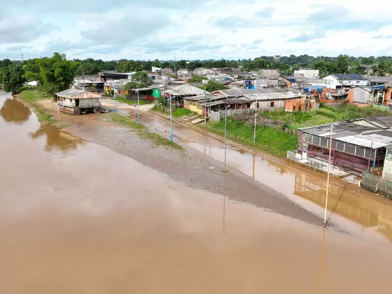 Rio Acre sai da cota de transbordamento após oito dias de cheia em Rio Branco