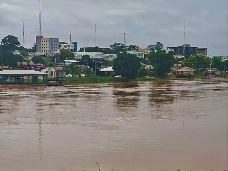 Rio Acre volta a subir em Rio Branco após breve vazante, marcando 14,38 metros