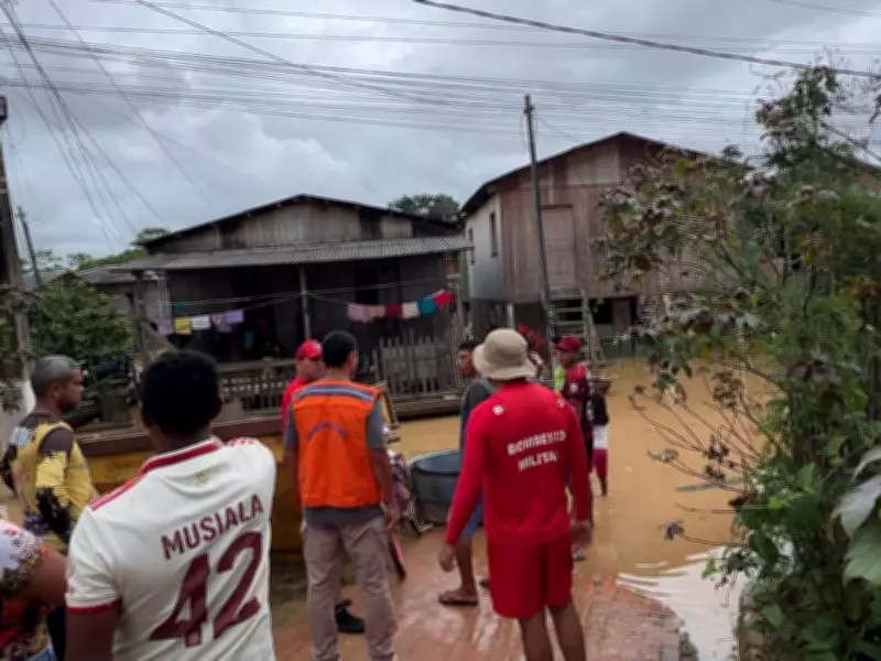 Rio Iaco ultrapassa cota de alerta e força decreto de emergência em Sena Madureira, Acre