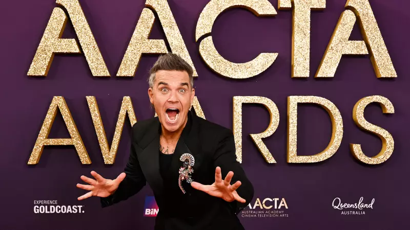 Robbie Williams quebra recorde histórico dos Beatles no Reino Unido