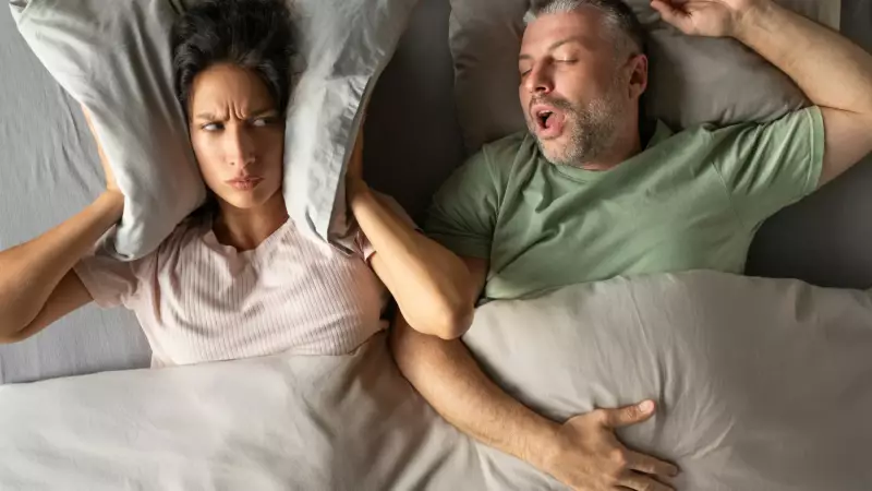 Ronco frequente: 6 estratégias médicas para melhorar o sono e a saúde