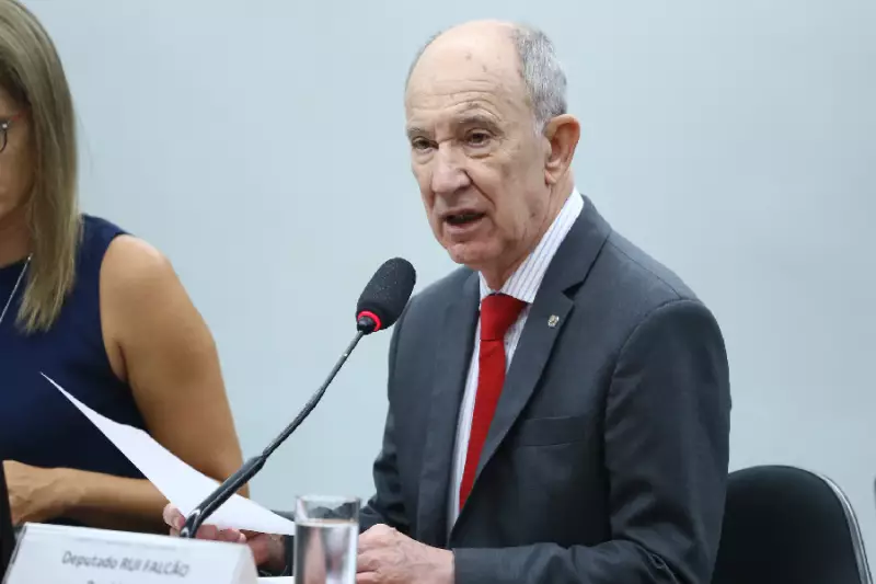 Rui Falcão pede cassação de deputado bolsonarista por acusações sem provas