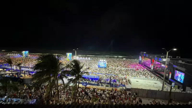 Réveillon 2026 em Natal atrai milhares com shows, drones e 8 toneladas de fogos