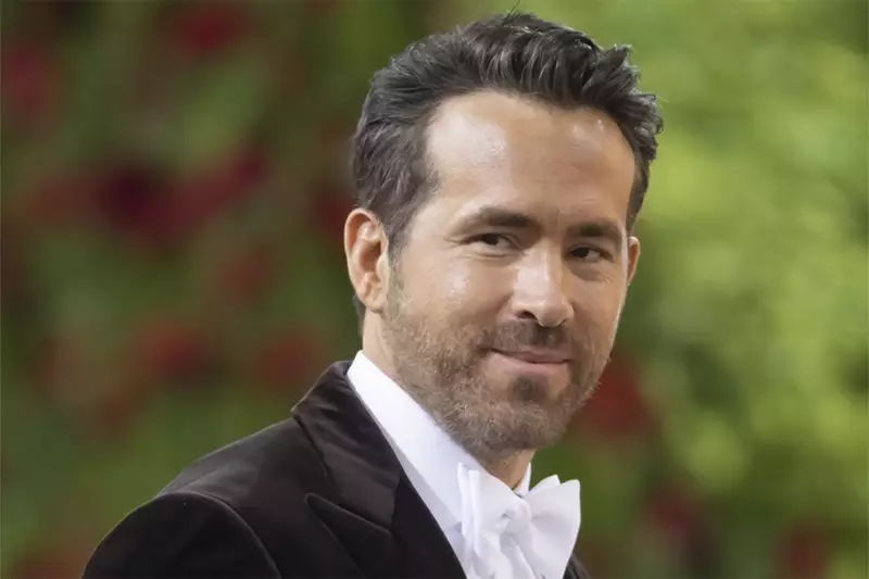 Ryan Reynolds investe milhões no futebol britânico e enfrenta disputa judicial