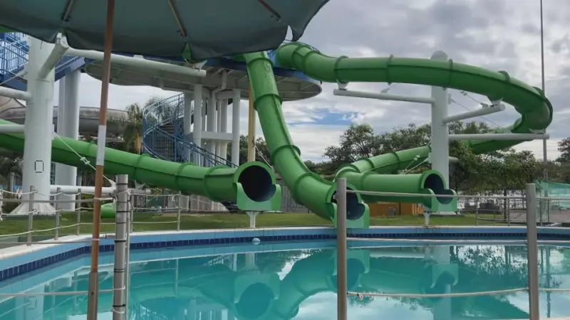 Salva-vidas de 24 anos morre sugado por ralo no Wet'n Wild; funcionários denunciam negligência