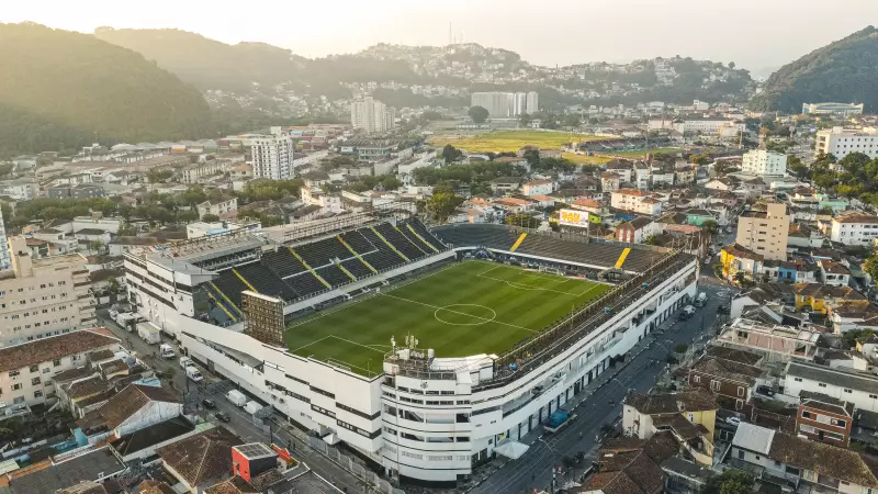 Santos x Corinthians no Paulistão: onde assistir, horário e escalações do clássico