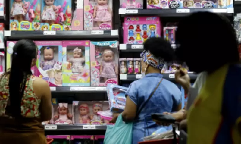 Selic a 15% sufoca comércio: juros altos encarecem vendas a prazo e até compras à vista