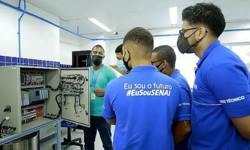 Senai Bahia oferece 660 vagas gratuitas em cursos de aprendizagem industrial