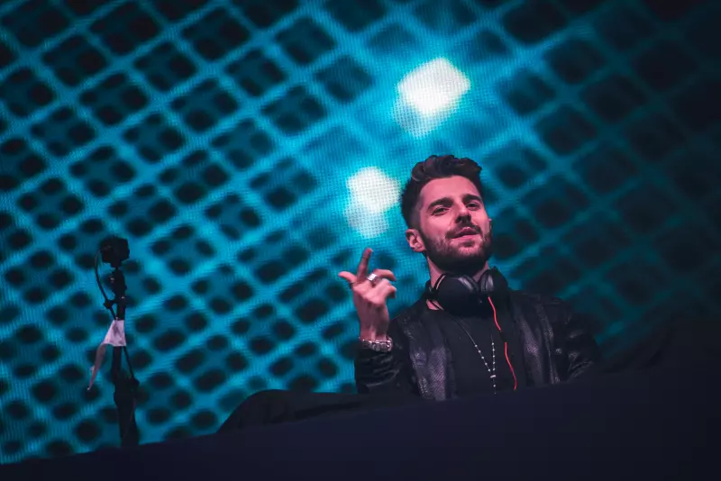 Tempestade interrompe show de Alok em cruzeiro de Réveillon com 5 mil pessoas