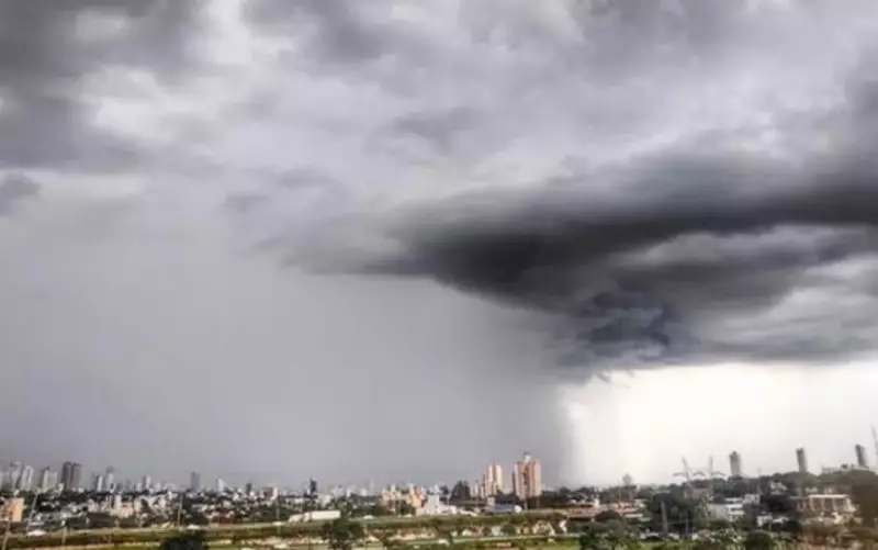 Tempestades com ventos acima de 60 km/h atingem 193 cidades de Goiás no fim de semana