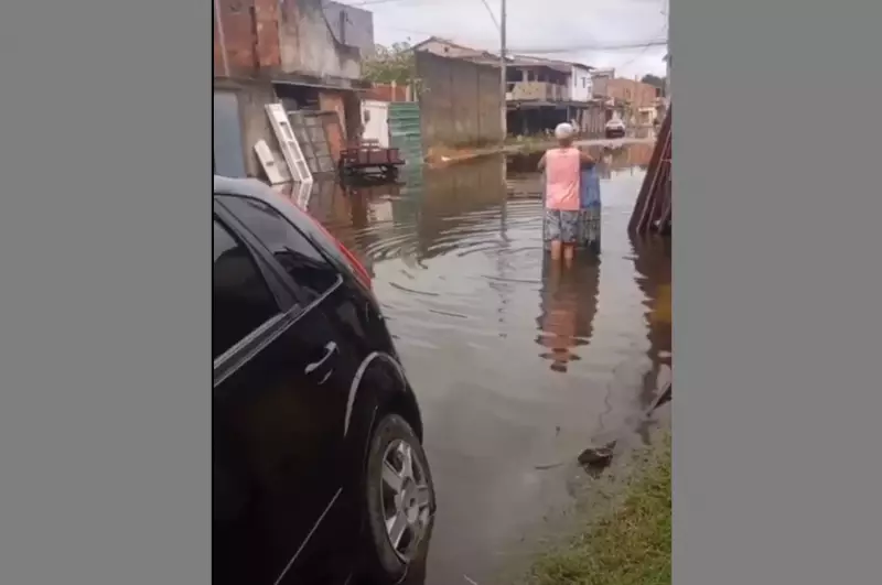 Temporal alaga bairros de Campos e moradores apontam falha em bomba