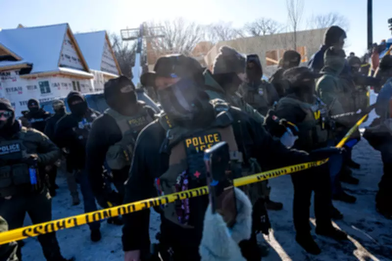 Terror e Incerteza: A Vida dos 2 Milhões de Brasileiros nos EUA Sob Política Migratória de Trump