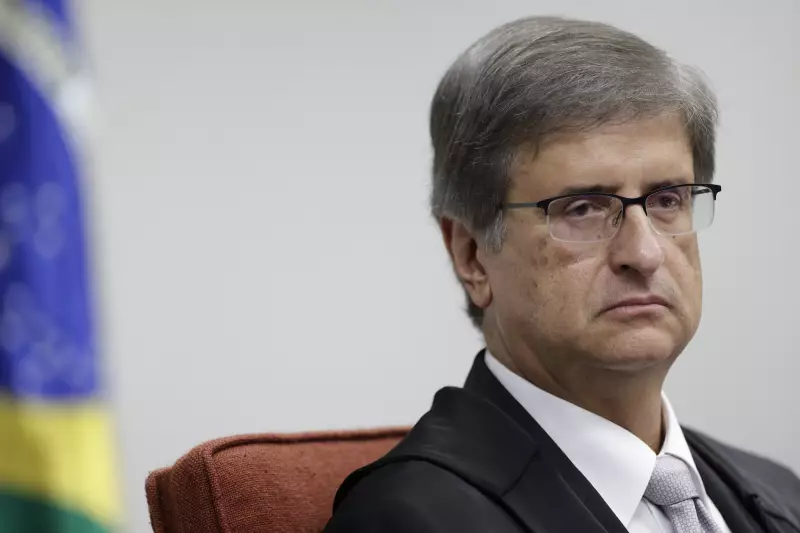 Toffoli decide que PGR fica com celulares e computadores do caso Banco Master