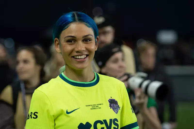 Trinity Rodman se torna a jogadora mais bem paga do futebol feminino com contrato milionário