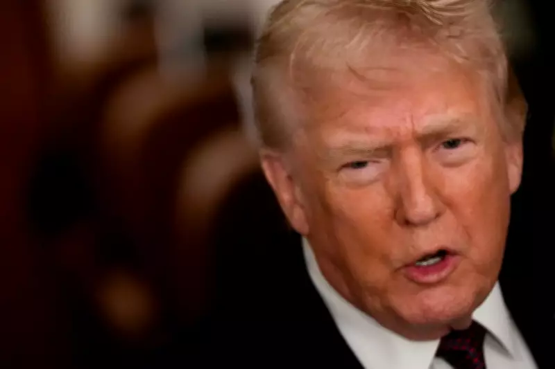 Trump critica Fed por manter juros altos e acusa Powell de prejudicar os EUA