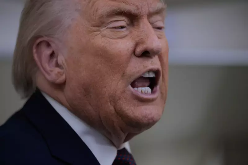 Trump intensifica pressão sobre Irã com frota militar e ameaça de ação