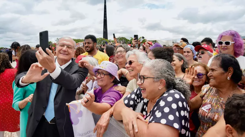 Vaga de Alckmin na chapa de Lula em 2026 ainda é incerta, apesar de elogios