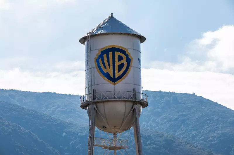 Warner Bros rejeita oferta de US$ 108,4 bi da Paramount e mantém fusão com Netflix