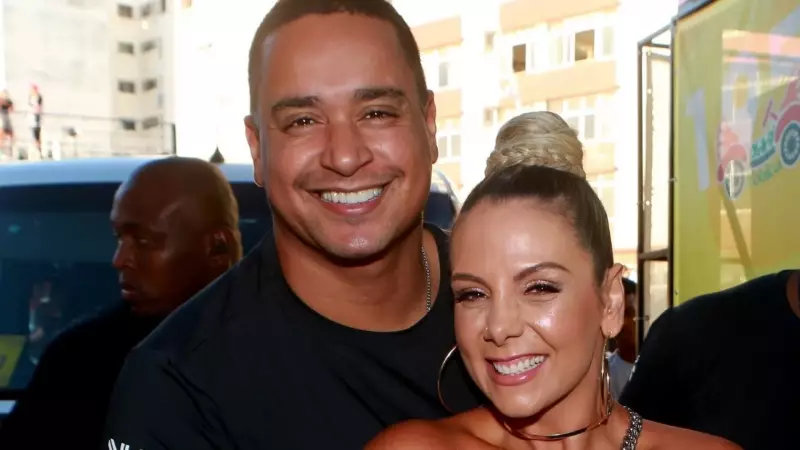 Xanddy Harmonia internado com gastroenterite infecciosa em Salvador