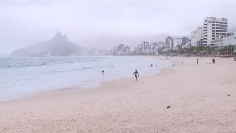 ZCAS mantém tempo fechado no RJ até domingo com chuva e temperaturas baixas