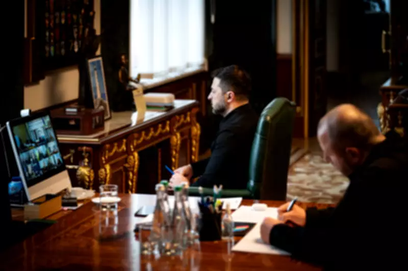 Zelensky projeta adesão da Ucrânia à UE para 2027 enquanto guerra com Rússia prossegue