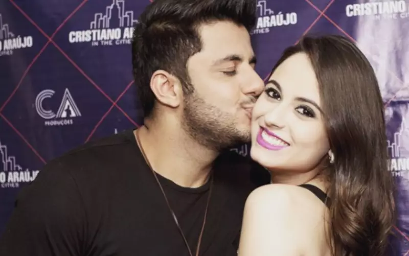 Zezé Di Camargo lança clipe inédito com Cristiano Araújo em versão emocionante