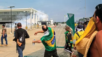 8 de Janeiro e 2026: Eleitor busca 'sossego' e rejeita polarização, diz Locomotiva