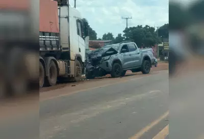 Acidente entre caminhão e caminhonete mata homem de 46 anos na Transcolinas