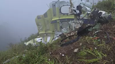 Avião desaparecido na Indonésia: fragmentos e fuselagem são encontrados