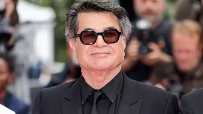 Cineasta Jafar Panahi anuncia retorno ao Irã apesar de sentença de prisão