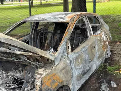 Corpo carbonizado é encontrado em carro incendiado na Estrada de Bulhões, em Resende