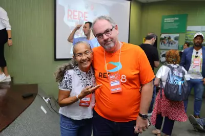 Heloísa Helena sorri e desafia governo e oposição na Câmara