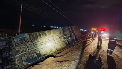 Ônibus tomba na BR-163 em Sinop e deixa 10 feridos, sendo 6 graves