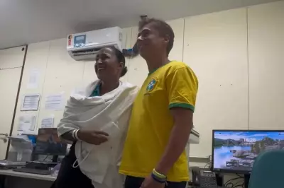 Nikolas Ferreira visita feridos por raio após ato em Brasília e critica cobertura da imprensa