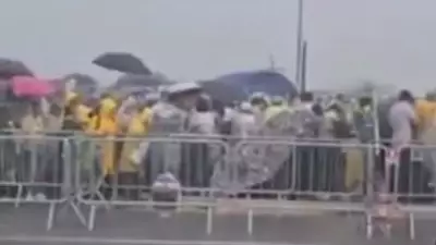 Raio atinge manifestantes pró-Bolsonaro em Brasília; dezenas feridos e oito em estado grave
