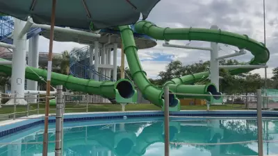 Salva-vidas de 24 anos morre sugado por ralo em parque aquático Wet'n Wild, SP