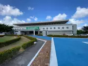 Adolescente de 13 anos em estado grave após cabelo ser sugado por ralo de piscina em João Pessoa