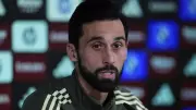 Arbeloa pede Vinicius Jr dançante e diz que todos partem do zero no Real Madrid