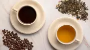 Café ou chá pela manhã? Nutricionista explica qual é a melhor escolha