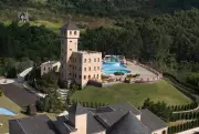 Castelo Monalisa em MG vendido por R$ 50 milhões vira resort de transplante capilar