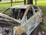 Corpo carbonizado é encontrado em carro incendiado na Estrada de Bulhões, em Resende