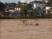 Corpo de Bombeiros alerta sobre riscos de nadar em rios durante cheias no Acre