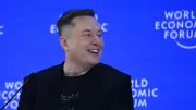 Elon Musk debate envelhecimento em Davos: 'problema solucionável', mas com riscos sociais