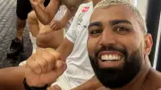 Gabigol marca na reestreia pelo Santos e quebra jejum de 11 jogos