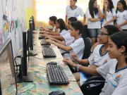 Guarujá sanciona lei para implantar laboratórios digitais nas escolas municipais