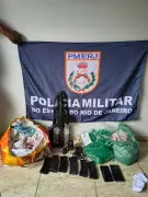 Homem de 44 anos é preso com fuzil e arsenal de drogas em Itatiaia, RJ