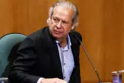 José Dirceu defende Maduro e acusa governadores de traição após ação dos EUA