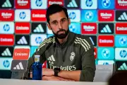 Álvaro Arbeloa assume Real Madrid e nega ser 'novo Mourinho'